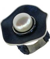 Серебряное кольцо De Fleur 51804S1U с эмалью с жемчугом